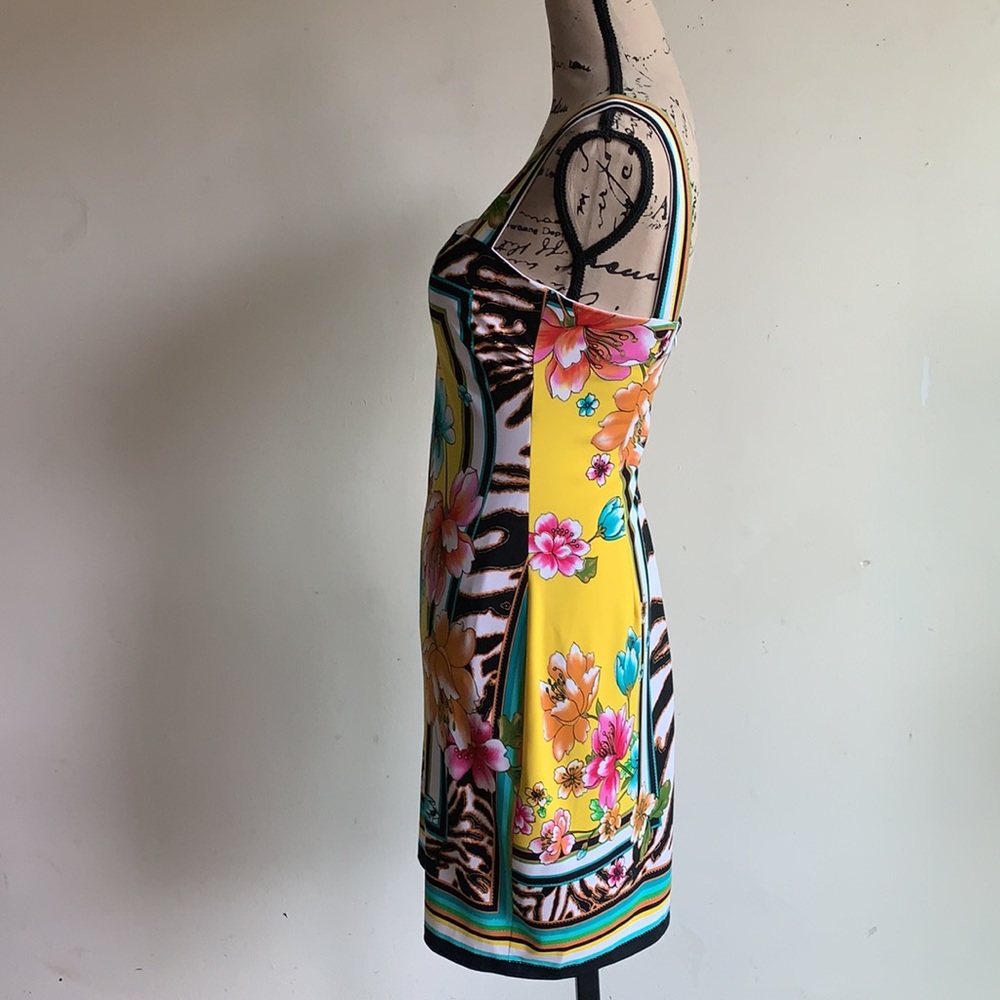 Cache Floral Dress - Picture 6 of 11